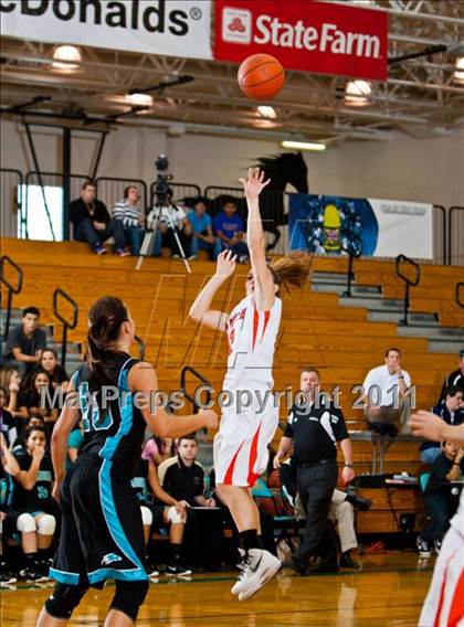 Thumbnail 3 in Pasadena Memorial vs La Porte (McDonald's Texas Invitational) photogallery.