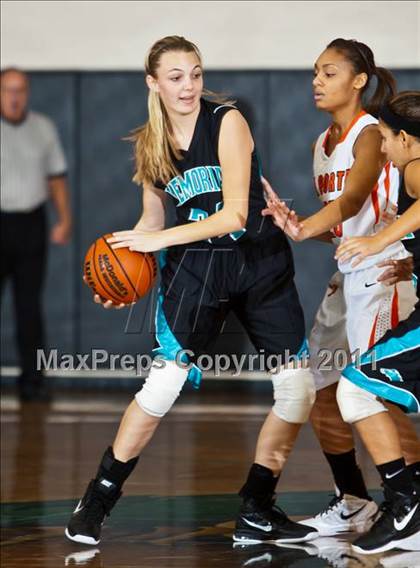 Thumbnail 2 in Pasadena Memorial vs La Porte (McDonald's Texas Invitational) photogallery.