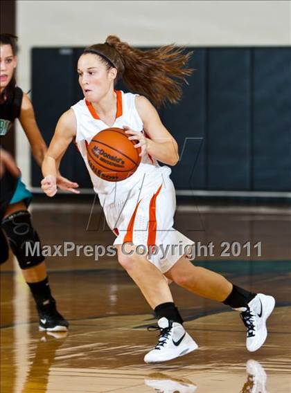 Thumbnail 1 in Pasadena Memorial vs La Porte (McDonald's Texas Invitational) photogallery.