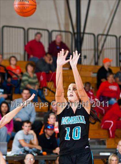 Thumbnail 2 in Pasadena Memorial vs La Porte (McDonald's Texas Invitational) photogallery.
