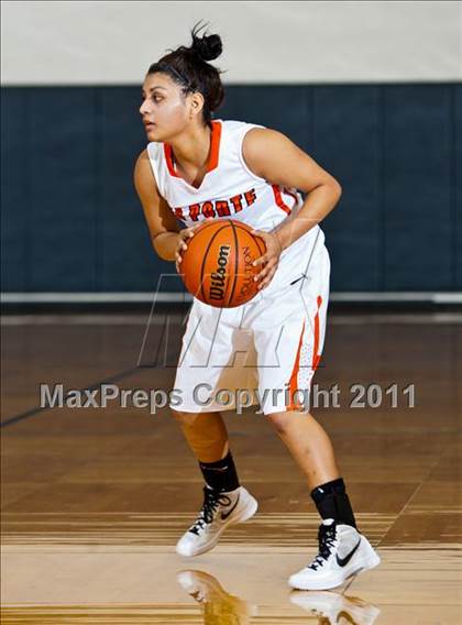 Thumbnail 2 in Pasadena Memorial vs La Porte (McDonald's Texas Invitational) photogallery.
