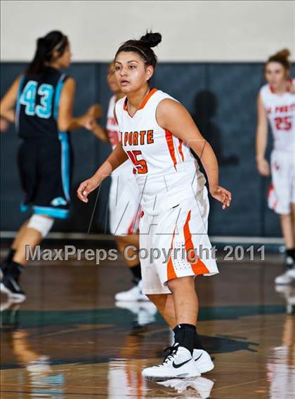 Thumbnail 2 in Pasadena Memorial vs La Porte (McDonald's Texas Invitational) photogallery.
