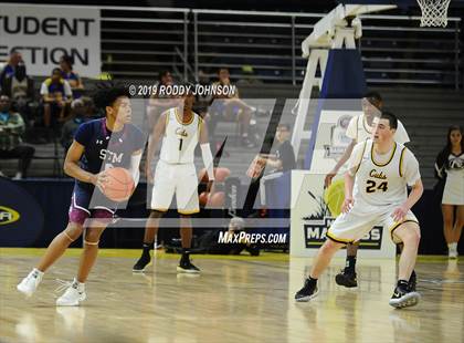 Thumbnail 1 in St. Thomas More vs. De La Salle (LHSAA 3A/4A Marsh Madness Final) photogallery.