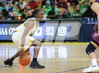 Thumbnail 1 in St. Thomas More vs. De La Salle (LHSAA 3A/4A Marsh Madness Final) photogallery.