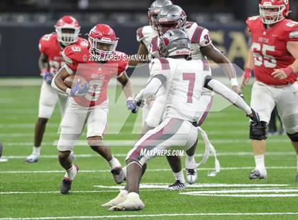 Thumbnail 2 in Ruston vs. Destrehan(LHSAA Division I Non-Select Final) photogallery.