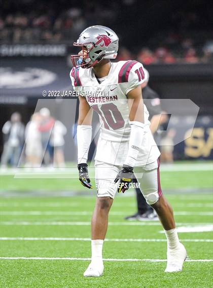 Thumbnail 2 in Ruston vs. Destrehan(LHSAA Division I Non-Select Final) photogallery.