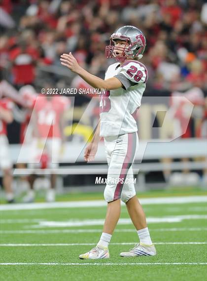 Thumbnail 2 in Ruston vs. Destrehan(LHSAA Division I Non-Select Final) photogallery.