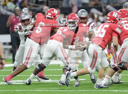 Thumbnail 1 in Ruston vs. Destrehan(LHSAA Division I Non-Select Final) photogallery.