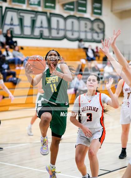 Thumbnail 2 in California vs. St. Patrick-St. Vincent (Contra Costa Challenge) photogallery.