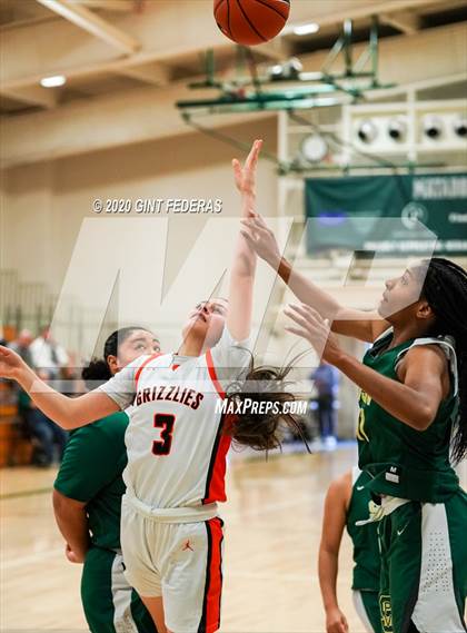 Thumbnail 1 in California vs. St. Patrick-St. Vincent (Contra Costa Challenge) photogallery.