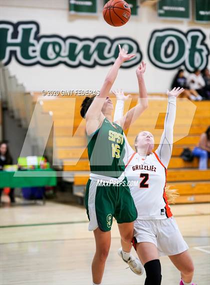 Thumbnail 2 in California vs. St. Patrick-St. Vincent (Contra Costa Challenge) photogallery.