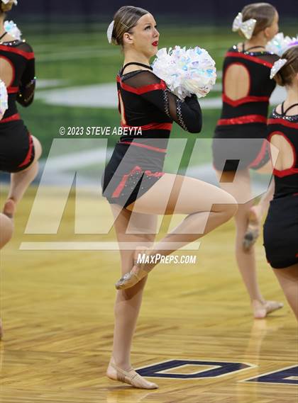 Thumbnail 2 in Castle View CHSAA Spirit Poms photogallery.