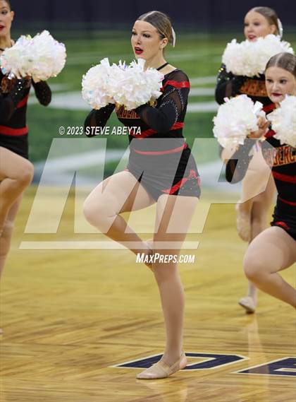 Thumbnail 2 in Castle View CHSAA Spirit Poms photogallery.