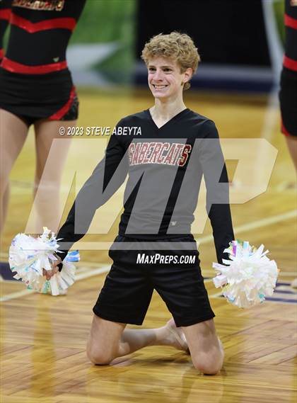 Thumbnail 2 in Castle View CHSAA Spirit Poms photogallery.