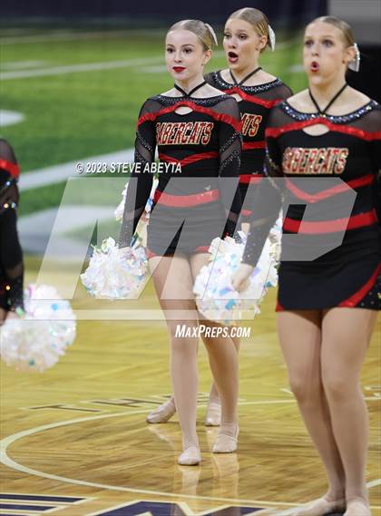 Thumbnail 2 in Castle View CHSAA Spirit Poms photogallery.