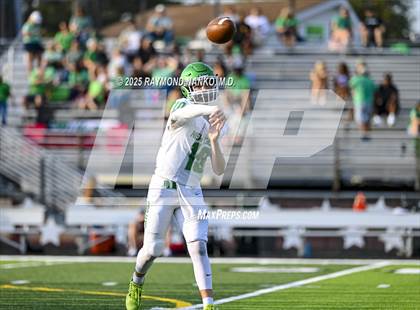 Thumbnail 1 in New Castle @ Yorktown photogallery.