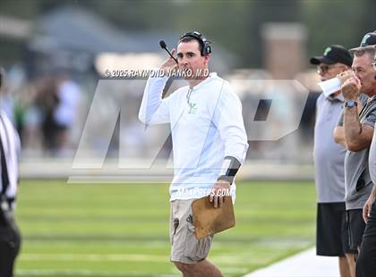 Thumbnail 2 in New Castle @ Yorktown photogallery.