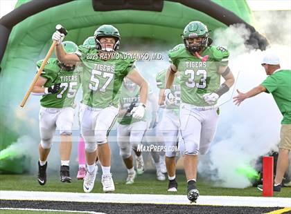 Thumbnail 3 in New Castle @ Yorktown photogallery.