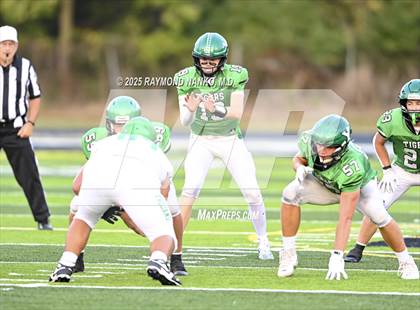 Thumbnail 2 in New Castle @ Yorktown photogallery.