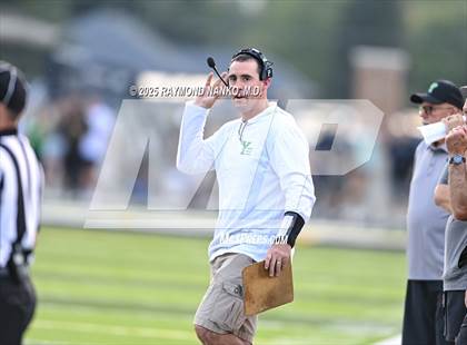 Thumbnail 1 in New Castle @ Yorktown photogallery.