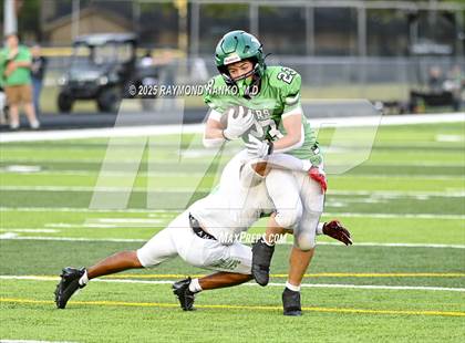 Thumbnail 1 in New Castle @ Yorktown photogallery.