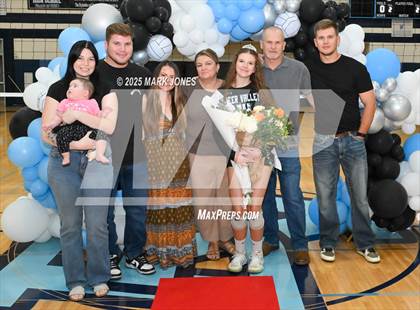 Thumbnail 1 in Deer Valley vs. Peoria (Senior Night) photogallery.