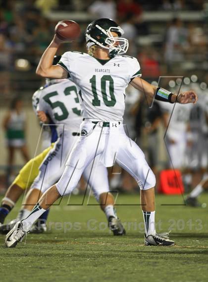 Thumbnail 1 in Bonita vs. San Dimas photogallery.