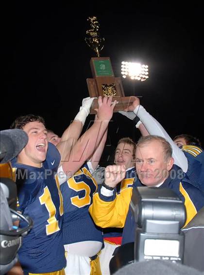 Thumbnail 2 in Elder vs. St. Ignatius (OHSAA D1 Final) photogallery.