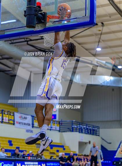 Thumbnail 3 in Dumas vs Rector (Atlas Asphalt Holiday Classic) photogallery.