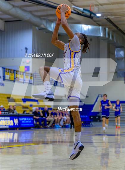 Thumbnail 1 in Dumas vs Rector (Atlas Asphalt Holiday Classic) photogallery.