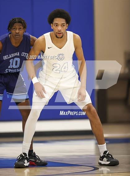 Thumbnail 2 in Oklahoma City Storm vs Link Academy (Bill Rowe's Queen City Showcase) photogallery.