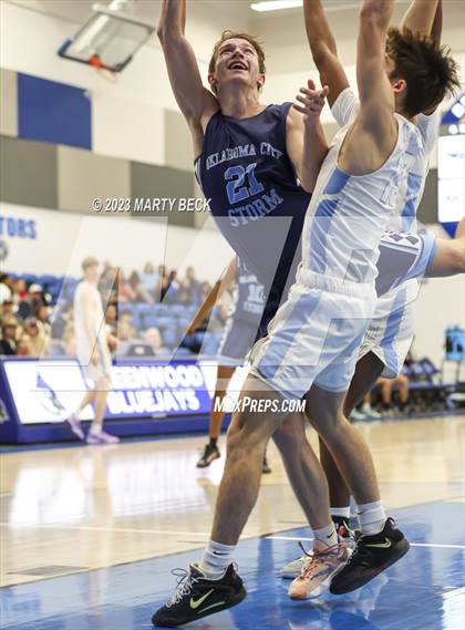 Thumbnail 3 in Oklahoma City Storm vs Link Academy (Bill Rowe's Queen City Showcase) photogallery.
