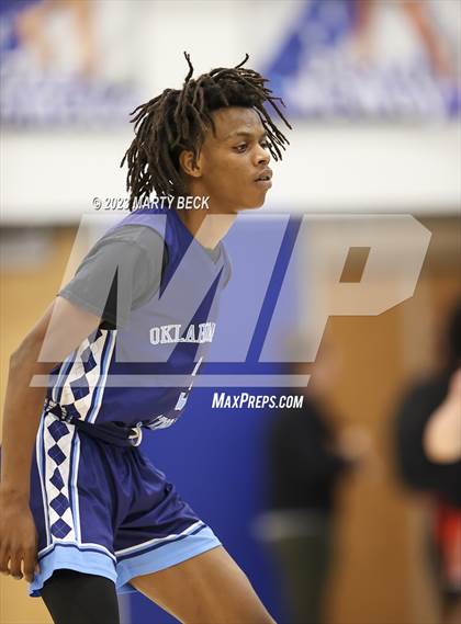 Thumbnail 2 in Oklahoma City Storm vs Link Academy (Bill Rowe's Queen City Showcase) photogallery.