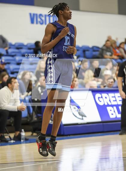 Thumbnail 2 in Oklahoma City Storm vs Link Academy (Bill Rowe's Queen City Showcase) photogallery.