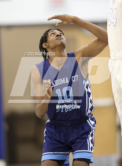 Thumbnail 1 in Oklahoma City Storm vs Link Academy (Bill Rowe's Queen City Showcase) photogallery.