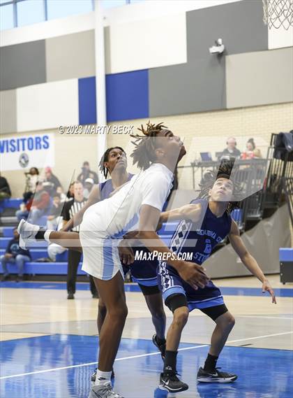 Thumbnail 2 in Oklahoma City Storm vs Link Academy (Bill Rowe's Queen City Showcase) photogallery.