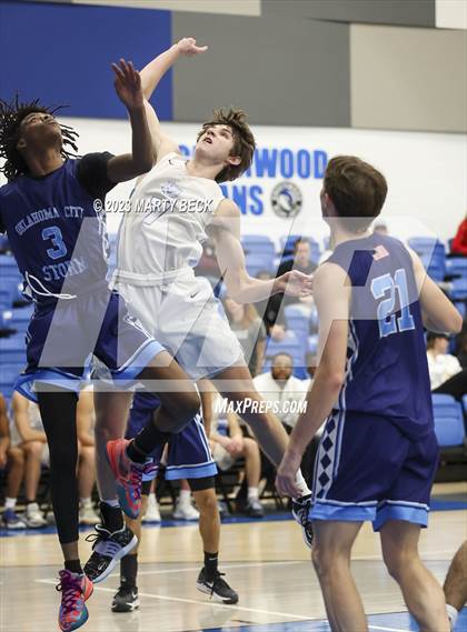 Thumbnail 3 in Oklahoma City Storm vs Link Academy (Bill Rowe's Queen City Showcase) photogallery.