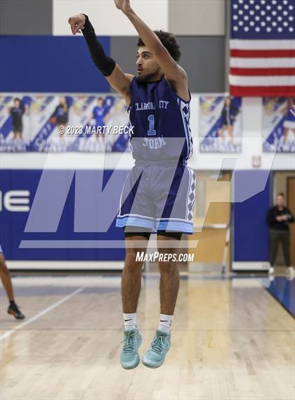 Thumbnail 1 in Oklahoma City Storm vs Link Academy (Bill Rowe's Queen City Showcase) photogallery.