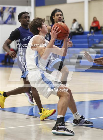 Thumbnail 3 in Oklahoma City Storm vs Link Academy (Bill Rowe's Queen City Showcase) photogallery.