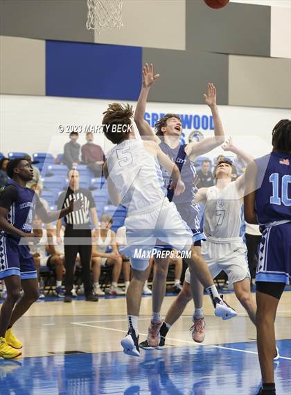 Thumbnail 2 in Oklahoma City Storm vs Link Academy (Bill Rowe's Queen City Showcase) photogallery.