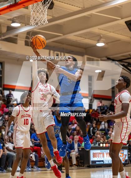 Thumbnail 2 in Seventy-First vs Westover (2023 Cumberland County Schools Holiday Classic Tournament) photogallery.