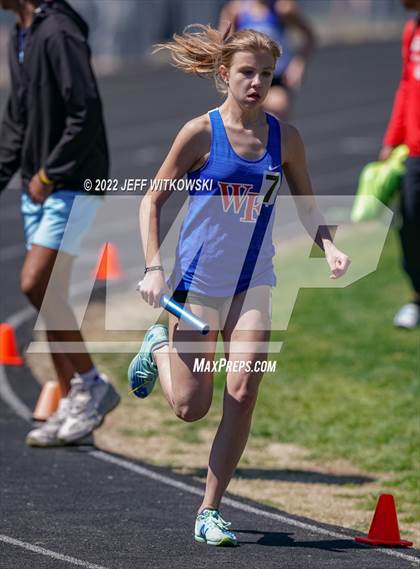Thumbnail 3 in Apex Lions' Relays photogallery.