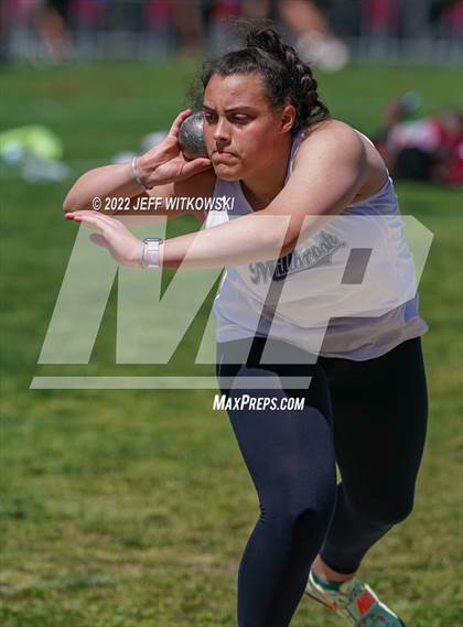 Thumbnail 1 in Apex Lions' Relays photogallery.