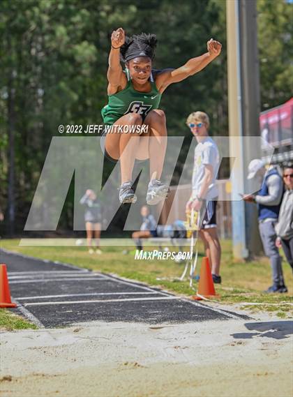 Thumbnail 1 in Apex Lions' Relays photogallery.