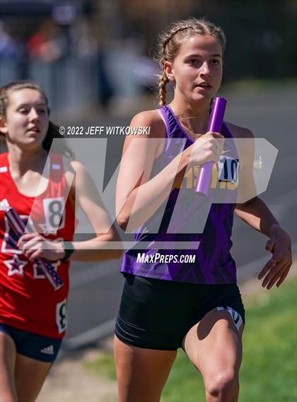 Thumbnail 3 in Apex Lions' Relays photogallery.