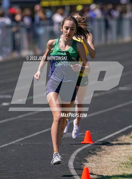 Thumbnail 3 in Apex Lions' Relays photogallery.