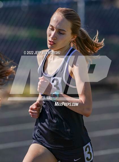 Thumbnail 3 in Apex Lions' Relays photogallery.