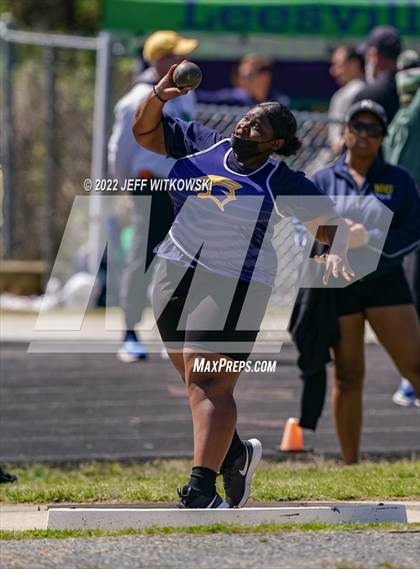 Thumbnail 2 in Apex Lions' Relays photogallery.