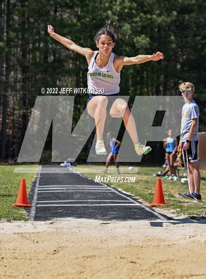 Thumbnail 3 in Apex Lions' Relays photogallery.