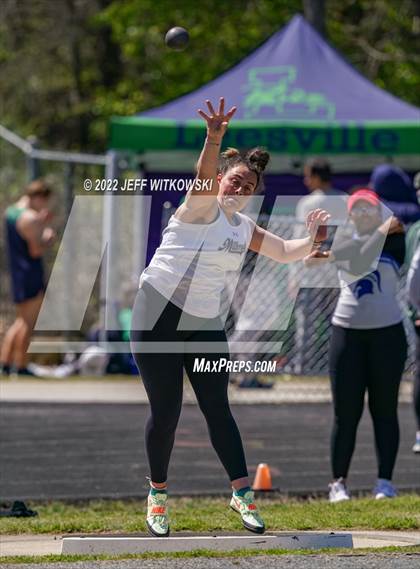 Thumbnail 1 in Apex Lions' Relays photogallery.
